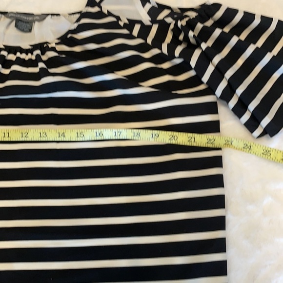 FRENCH CONNECTION Women’s cold shoulder drop sleeve dress. Size L stripes bk/wt - Picture 5 of 7